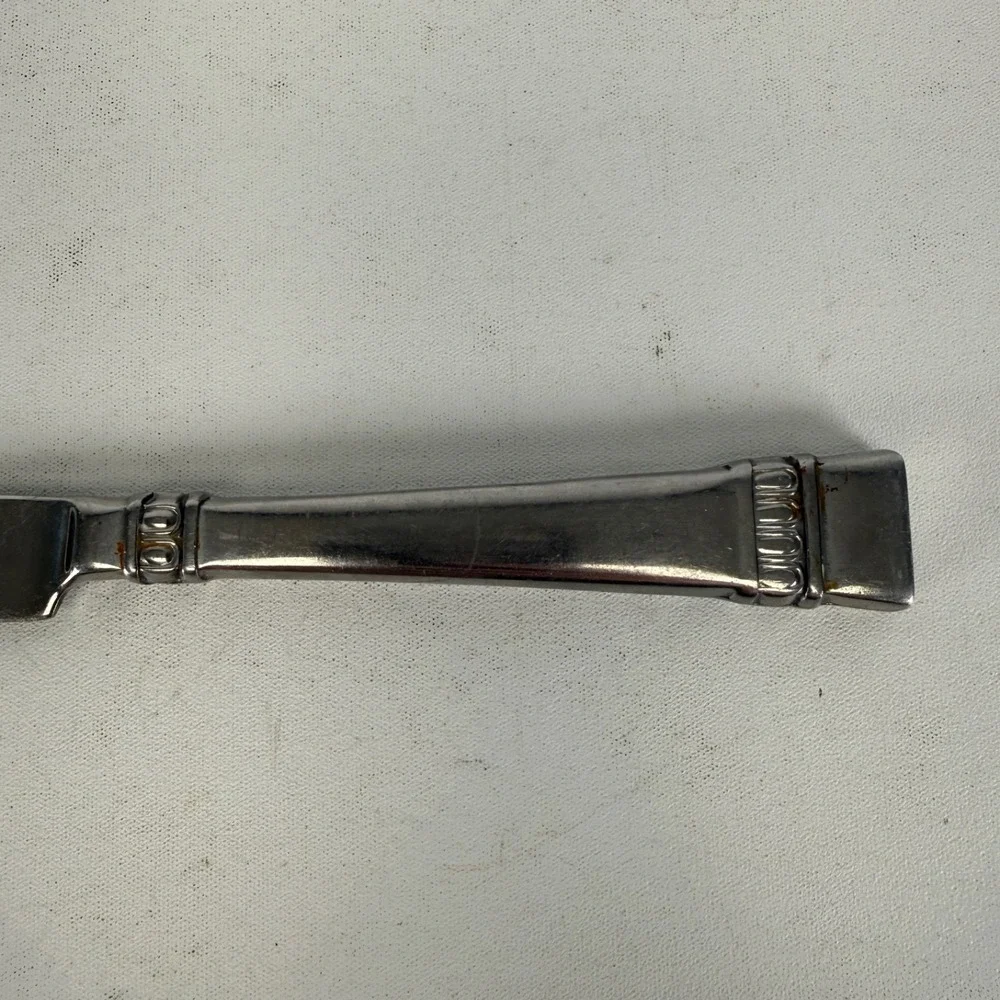 Oneida Cadence BUTTER Knives Stainless Steel 9.5